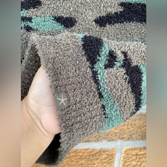 Barefoot Dreams cozychic seasode crew neck pullover green camo small - Picture 6 of 8